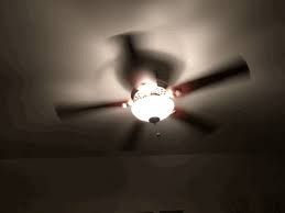 Check out our list of cool ceiling fan alternatives if you want to find out how to beat the summer heat and keep yourself cool if using a ceiling fan in your room is not part of your options. Https Encrypted Tbn0 Gstatic Com Images Q Tbn And9gctq78utha Ku1sorxg 9bfjhu Y7 2cqz9c4q Usqp Cau