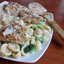 Olive Garden Garlic Herb Chicken Con Broccoli My Life Is Now Complete Chicken Con Broccoli Recipe Garlic Herb Chicken Herb Chicken