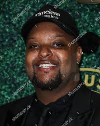 Jamil Davis's Instagram, Twitter & Facebook