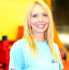 Alex Gili's Instagram, Twitter & Facebook