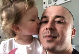 Wisdom From a Millennial Caregiver: Dementia Care 'Takes a Village'