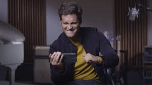 El actor diego boneta compartió a través de las redes sociales el primer adelanto de la segunda temporada de la serie luis miguel, la exitosa producción de netflix, aunque sin especificar aún la fecha. Asi Reacciono Diego Boneta Al Nuevo Adelanto De Luis Miguel La Serie