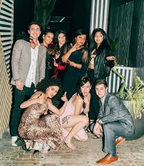 Lang fisher (creator), mindy kaling (creator), tristram shapeero, kabir akhtar. Yo Nunca Netflix El Reparto Y Todo Lo Que Debes Saber De Esta Serie Actitudfem