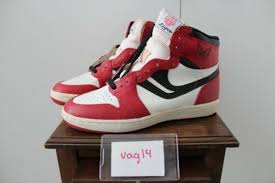 Air Jordan 1 Chicago 1985 Vintage Bootleg 75us Liger Trax Athletic Shoes Ebay Link In 2020 Athletic Shoes Shoes Sneakers Nike