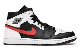 Lastly, a black and gym red jumpman tag is stitched on the tongue. Jordan 1 Mid Black Chile Red White 554724 075