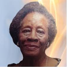 Lillie Stokes's Instagram, Twitter & Facebook