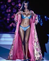 90s Runway On Instagram Tyra Banks Victoria S Secret 1998 Spring Collection Pre Valentine S Day Speci Black Supermodels Fashion Victoria Secret Runway