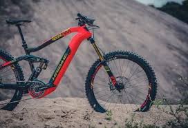 This brand name, full suspension electric mountain bike has every cutting edge component required for top off road performance. First Ride Review Specialized Turbo Levo Fsr Carbon 2018 E Mountainbike Magazine Bike Hardtail Mountain Bike Mountain Biking