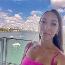 Pescatarian/vegan dog food with meat options?