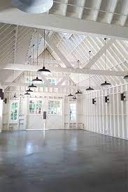 The Bride S Guide To Affordable Wedding Venues In Los Angeles Wedding Costs Vie De Grange Grange Renovee Maison Minimaliste