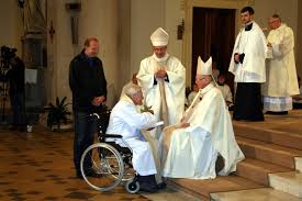 Milovat až do zapomnění 06:55. Fotogalerie Biskup Lobkowicz Udelil 24 Oceneni Za Obetavou Sluzbu Pro Diecezi