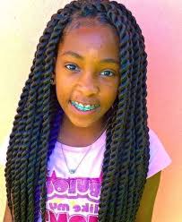 Each side of the head has 3 small twist braids, leading into a larger one. 20 Susse Zopfe Fur Kinder Neue Frisuren Little Black Girls Braids Twist Braid Hairstyles Hair Braid Diy