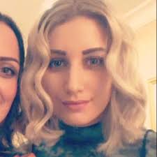 Danielle Tinning (@DanielleTinning)