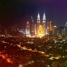 Plaza rah menawarkan gaya hidup yang mewah lagi moden. 3 Bedrooms Plaza Rah Apartment Kampung Baru Kl Property Rentals On Carousell