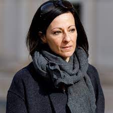 A nxivm member known only as daniela is an example of the lengths this organization went to torture anyone who went against keith raniere's teachings. How Three Teen Sisters Were Allegedly Groomed Into Nxivm Leader Keith Raniere S Sex Cult
