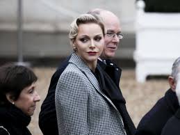 Die monegassische fürstin ist in afrika geboren und aufgewachsen. Furstin Charlene Von Monaco Insider Luftet Scheidungs Geheimnis Stars