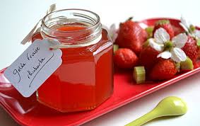 Gelee De Fraise Et Rhubarbe Les Recettes De Juliette Gelee De Fraise Rhubarbe Alimentation