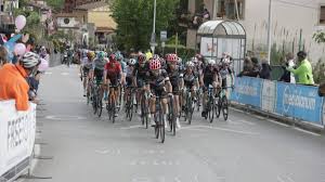 Cinco días se presentan especialmente determinantes en el programa del giro de italia 2021 de ciclismo, presentado este miércoles en milán la undécima etapa tendrá 35 kilómetros de las 'strade bianche', los caminos de tierra blanca que dan además nombre además a una clásica. Dzmsgwvlri5dwm