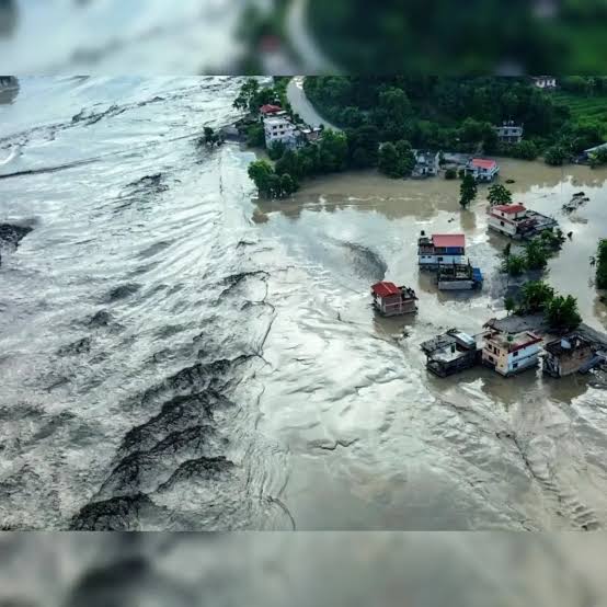 Nepal begins burials as flood death toll rises to 752 - The Economic Times