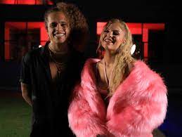 Luísa sonza lançou seu novo álbum doce 22 e, neste domingo (18), ela disponibilizou em seu canal no youtube o clipe da música melhor sozinha.na letra, luísa fala sobre amor, sobre a insegurança de acreditar em outra pessoa e de como ela se sente melhor sozinha, mas talvez ainda caiba amor. Clipe De Luisa Sonza E Vitao E Alvo De Campanha De Reprovacao Revista Marie Claire Mulheres Do Mundo