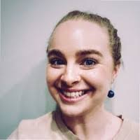 Samantha Cade's Instagram, Twitter & Facebook