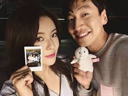 He made his acting debut in the sitcom here he comes (2008) and received further recognition for his roles in. Lee Kwang Soo Bio Age Net Worth Height In Relation Body Measurement Career