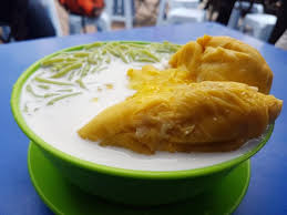 Selain menikmati hidangan cendol durian, kamu juga bisa langsung makan durian segar di sini termasuk jenis durian yang terkenal di negeri jiran, yakni durian raja musang atau musang king. Malaysia Truly Asia On Twitter Look For Cendol Durian Runtuh In Kampung Baru Kl To Satisfy Your Cravings Malaysiatrulyasia Tourismmalaysia Kualalumpur Https T Co Tiefya3v8y