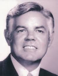 Ryan Snapp's Instagram, Twitter & Facebook