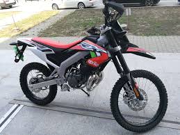Motocicleta Aprilia Rx 50 Factory 2018 Disponibilă Doar Acum Pe Stoc Raport Calitate Preț Inegalabil Model Enduro Disponibil La 2710 Aprilia Factory 50th