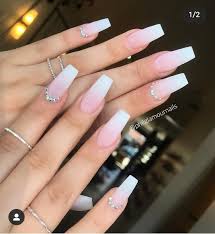 Todo sobre uñas es el sitio ideal si quieres conocer, informarte o mantenerte actualizada sobre el mundo de las uñas acrilicas en este año. Pin De Rjarque En Artificial Nails Unas De Gel Bonitas Manicura De Unas Unas De Gel