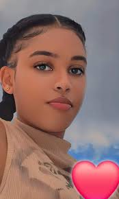 La photographie notre beau métier 🥀📷 j'aime la page pour Elle