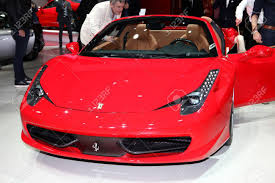 F1 y coches en soymotor.com: El Ferrari 458 Italia Esta Representada En El 2014 Paris Motor Show Fotos Retratos Imagenes Y Fotografia De Archivo Libres De Derecho Image 34055849