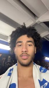 I’m two days into college🎶🎵