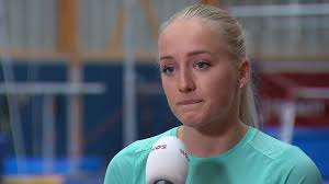23 hours ago · sanne wevers was het niet eens geweest met het besluit haar vader te weren van de spelen. Aangeslagen Sanne Wevers Meld Je Want De Sport Kan Zo Mooi Zijn Nos