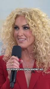 Kimberly Clemmer's Instagram, Twitter & Facebook