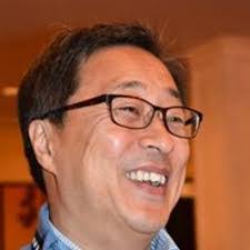 Vivian Sultan's Instagram, Twitter & Facebook