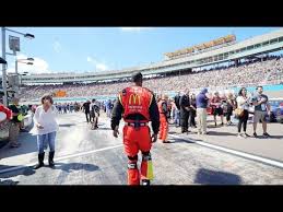 Sure, the drivers sweat a lot and get tired during a race, but no one pays to watch me mow the lawn. Did You Know This About Nascar Lug Nuts Youtube