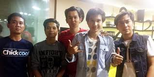 Check spelling or type a new query. Lirik Dan Chord Lagu Cinta Terlarang Kangen Band