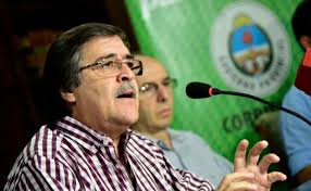 Luego de casi 9 años, Vaz Torres deja el Ministerio de Hacienda