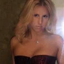 Stream Lynne Ritz music