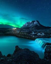Mikkel Beiter Captures Majestic Northern Lights In Iceland Schone Landschaften Island Landschaft Landschaftsfotografie