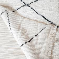 Teppich aus wolle und baumwolle, ecrufarben mit grafischen motiven 140x200 auf maisons du monde. Beni Ourain Teppiche In Marokko Kaufen Dari Design