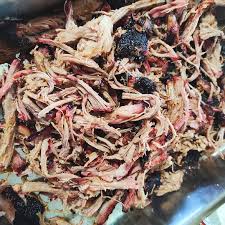 Cosciotto di maiale alla birra a lunga cottura una carne tenerissima per fare sandwich zozzoni. Bbq Pulled Pork Il Maiale Sfilacciato Ricetta Con Capocollo Smoke Ring