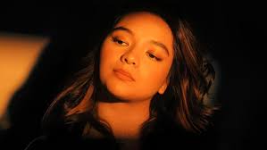 Balik ke Umur Lima Tahun Bareng Alex Teh: Rilisan Baru & Panggung Intim  yang Bikin Baper