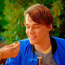 Transformación en llama: Descendientes de Ben en Mal