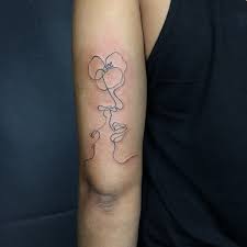 To complement your body shape, choose a design that incorporates curved lines, such as a snake, dragon, or swimming fish. 2020 S Most Beautiful Tattoo Ideas For Girls 1984 Studio