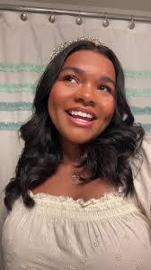 Megan Harmon's Instagram, Twitter & Facebook