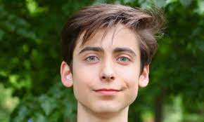 Aidan gallagher (born september 18, 2003) is an american actor. Aidan Gallagher Bio Family Profession Net Worth And Facts Gud Story