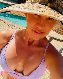 Dana DeLuca Baker (@glow_getters) • Instagram photos and videos