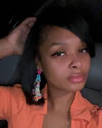 Toni Lynn's Instagram, Twitter & Facebook